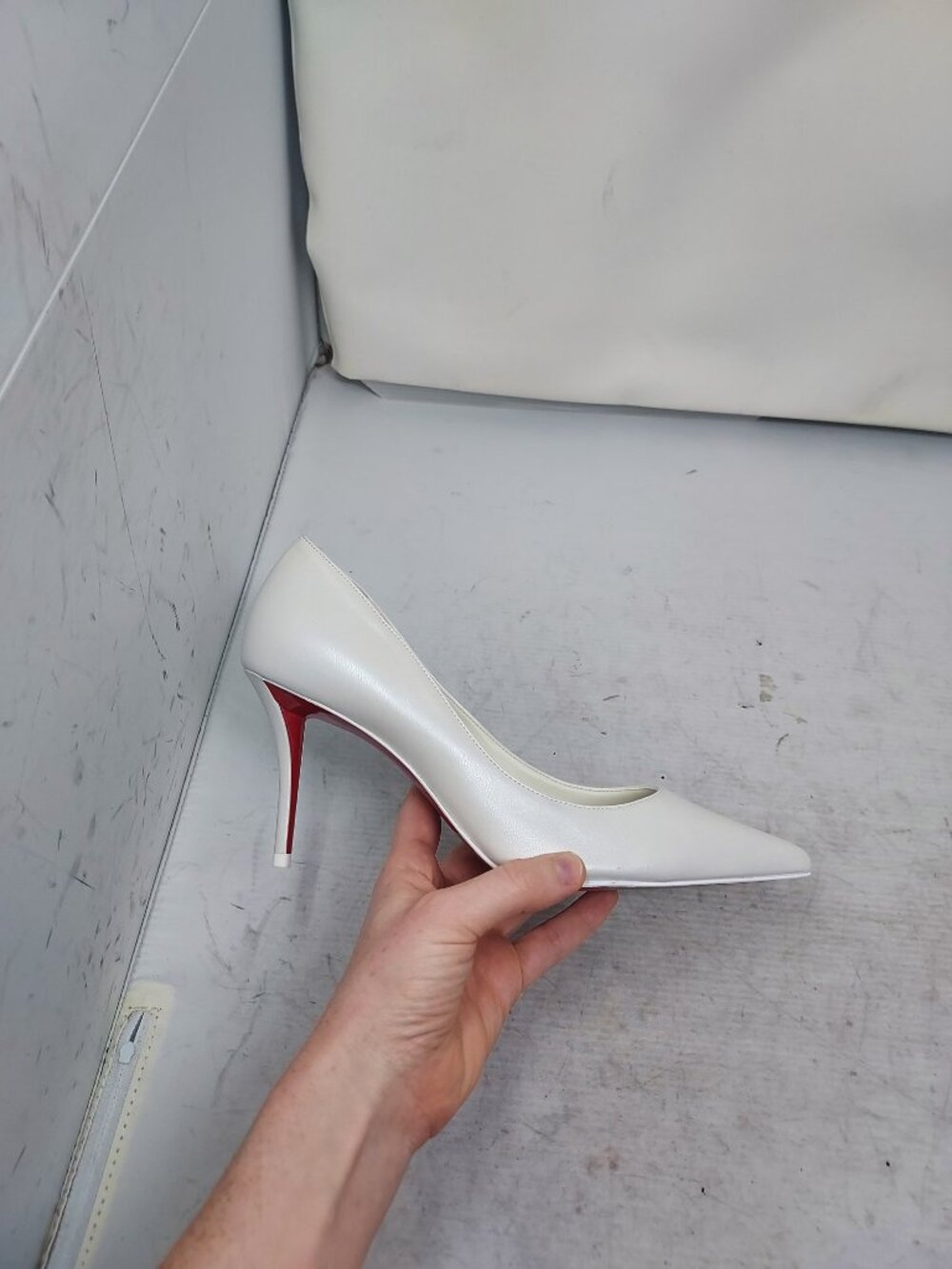 Christian Louboutin Miss Z Nappa Leather Bridal Wedding Pump - Picture 3 of 14